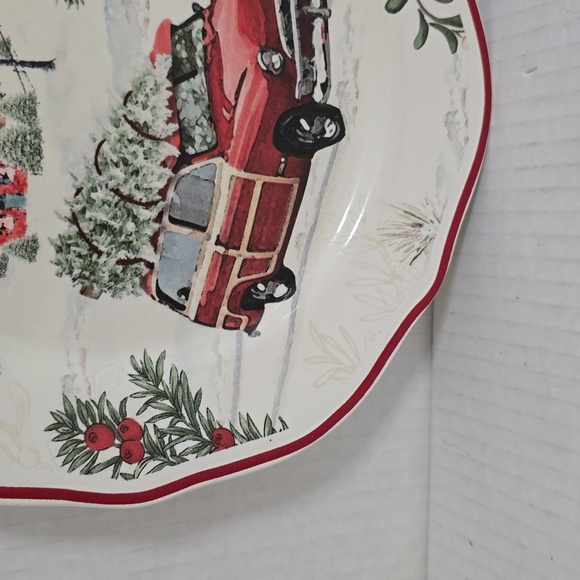 Set of 4 Better Homes and Garden Festive Holiday Plates - Picture 7 of 16